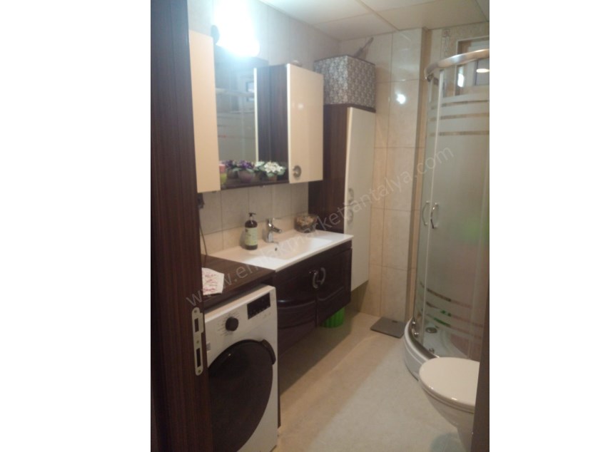  UNCALIDA YÜZME HAVUZLU , D.GAZLI , EBEVEYN BANYOLU KATTA 2+1