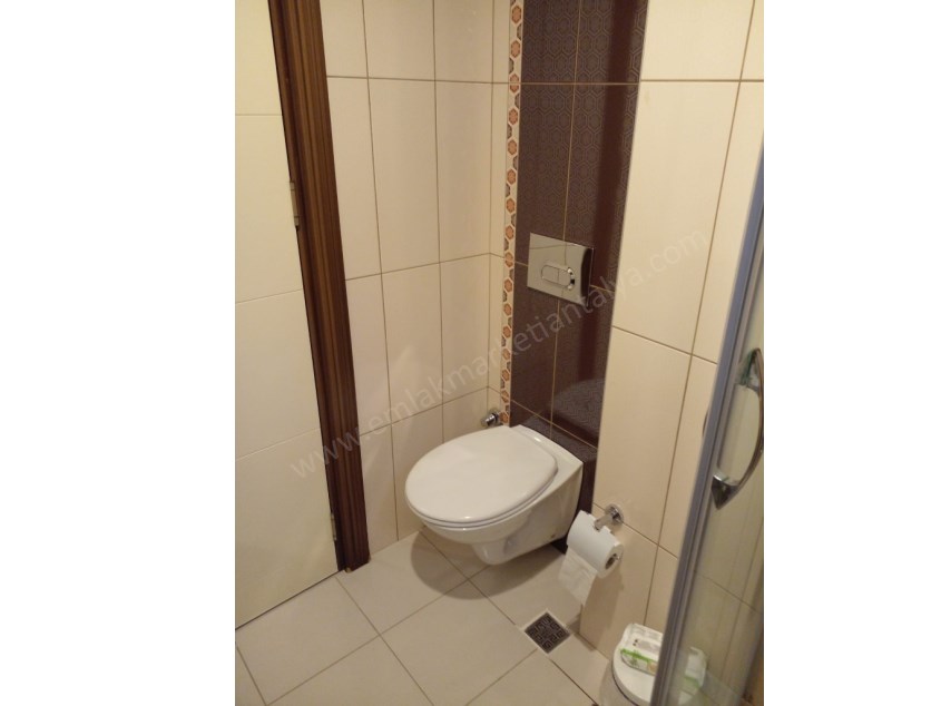  UNCALIDA YÜZME HAVUZLU , D.GAZLI , EBEVEYN BANYOLU KATTA 2+1