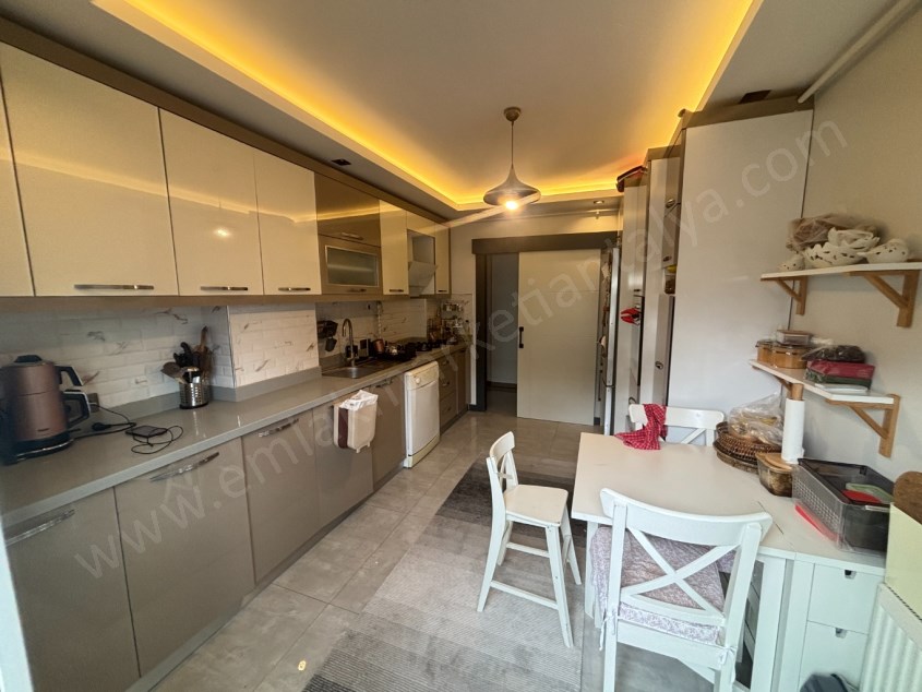 KAPALI OTOPARKLI ARAKAT DOĞALGAZLI 3+1