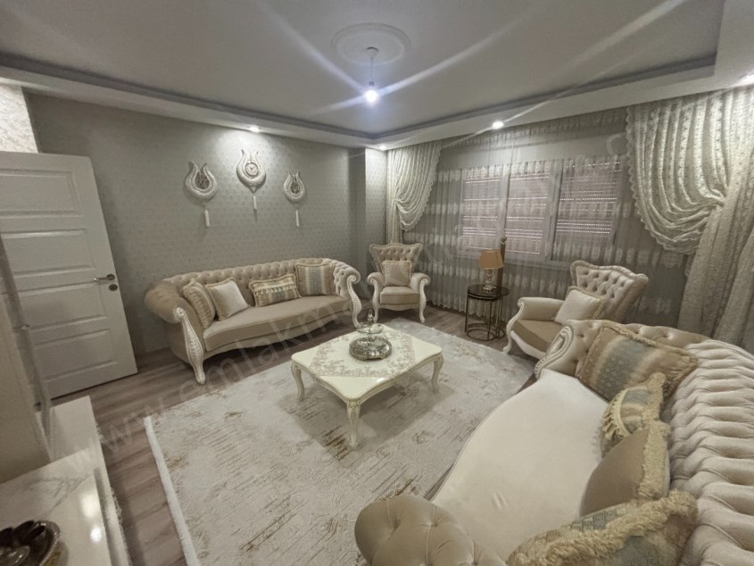 ŞEHRİN MERKEZİNDE DOĞALGAZLI ÇOK GENİŞ FERAH DUBLEKS