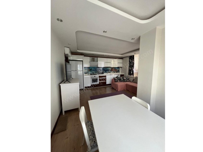 DENİZE 5 DK. MESAFEDE ARAKAT Y.HAVUZLU 1+1