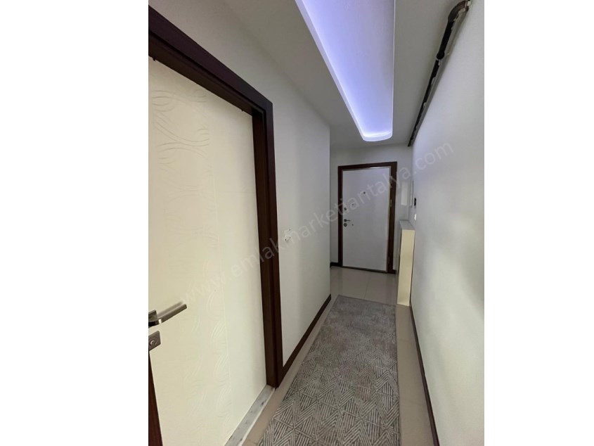 DENİZE 5 DK. MESAFEDE ARAKAT Y.HAVUZLU 1+1