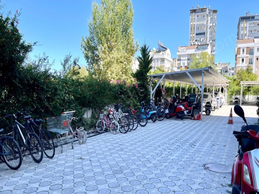 LİMANDA ARAKATTA HAVUZ MANZARALI ŞIK 1+1