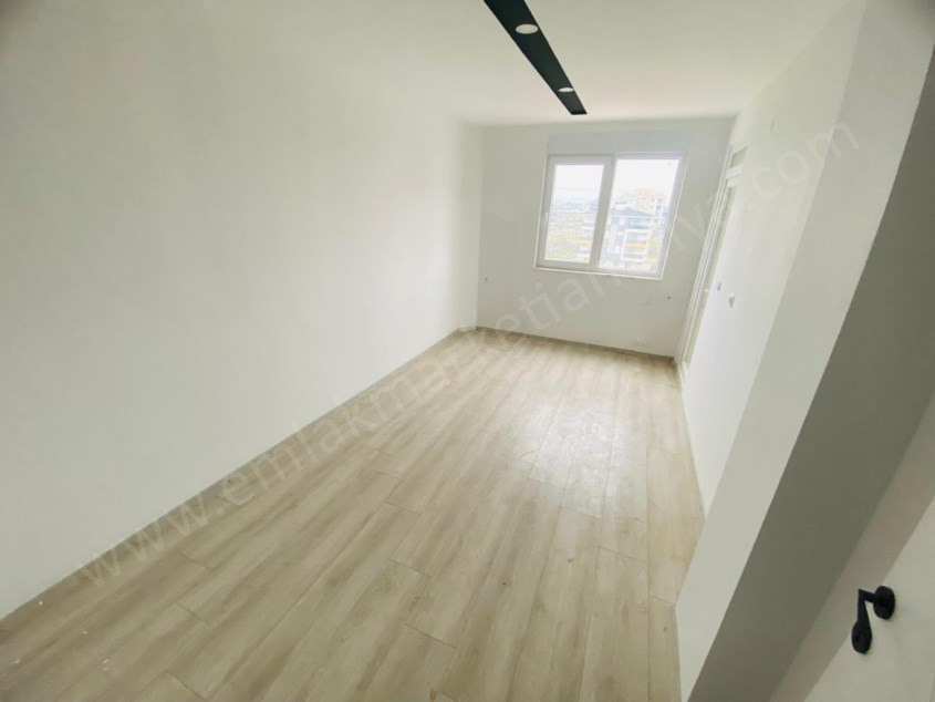  GENİŞ KULLANIŞLI EBEVEYN BANYOLU SIFIR 4+1 DUBLEKS 