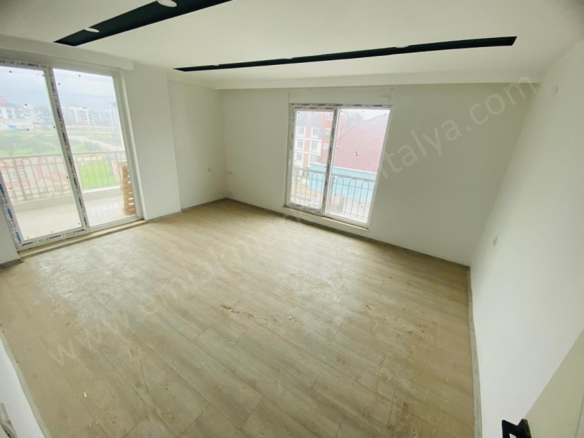  GENİŞ KULLANIŞLI EBEVEYN BANYOLU SIFIR 4+1 DUBLEKS 