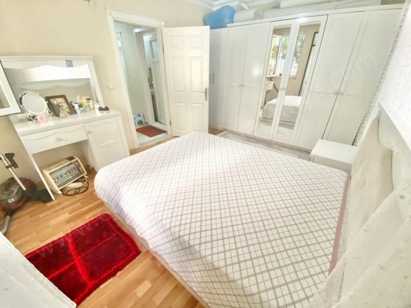 MUHTEŞEM LOKASYONDA AYRI MUTFAKLI YATIRIMLIK 1+1