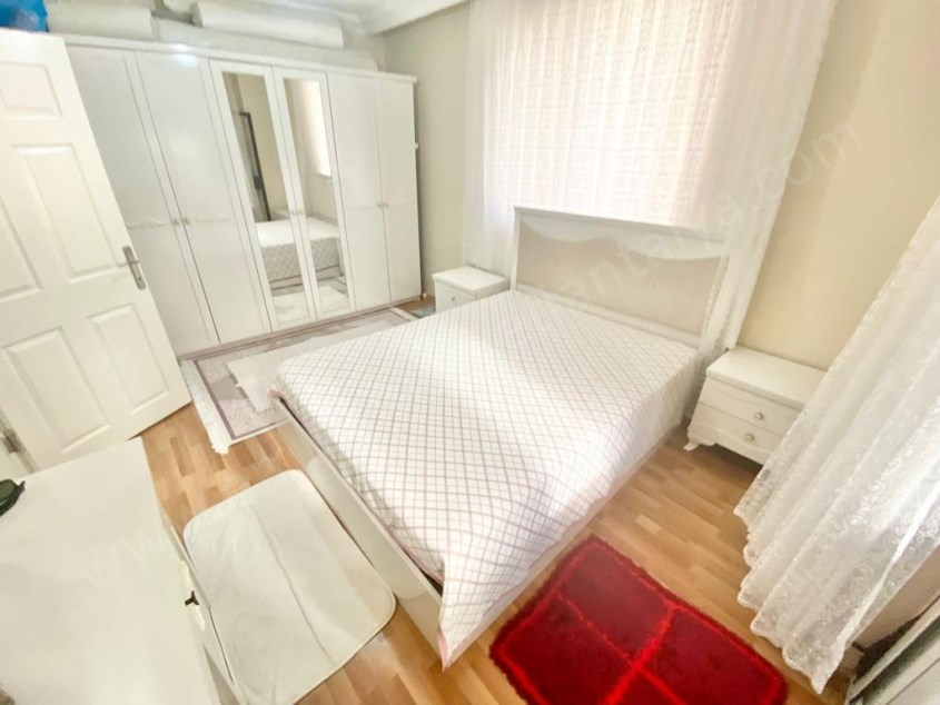 MUHTEŞEM LOKASYONDA AYRI MUTFAKLI YATIRIMLIK 1+1