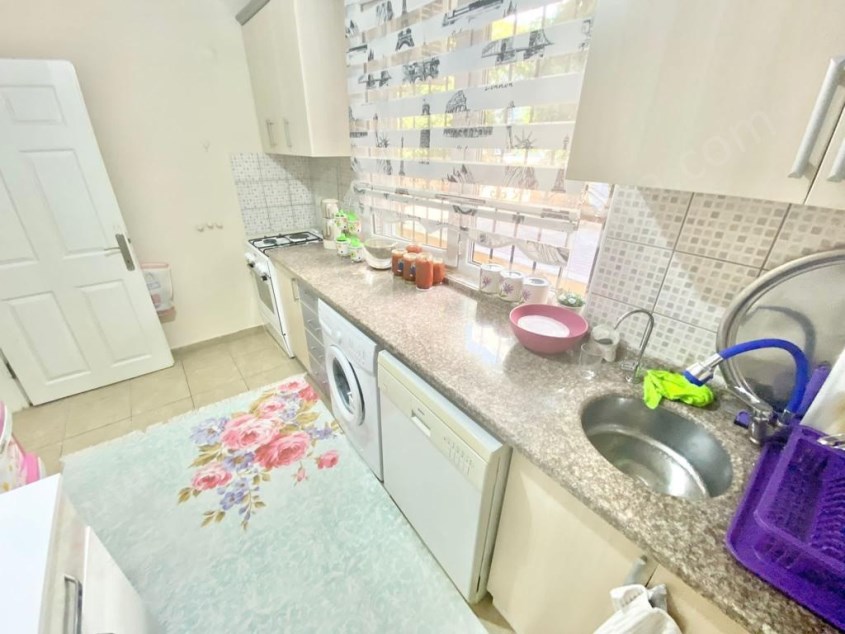 MUHTEŞEM LOKASYONDA AYRI MUTFAKLI YATIRIMLIK 1+1