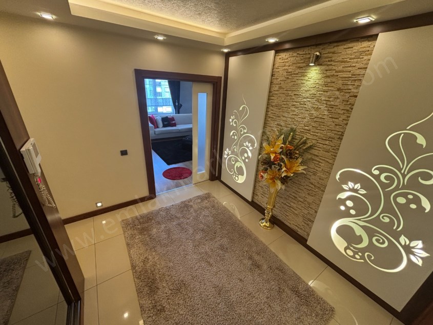 FULL DONANIMLI ELİT VE PRESTİJLİ SİTE İÇİ ARAKAT 3+1 