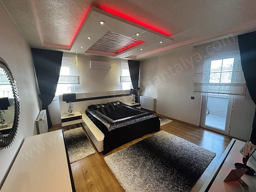 FULL DONANIMLI ELİT VE PRESTİJLİ SİTE İÇİ ARAKAT 3+1 