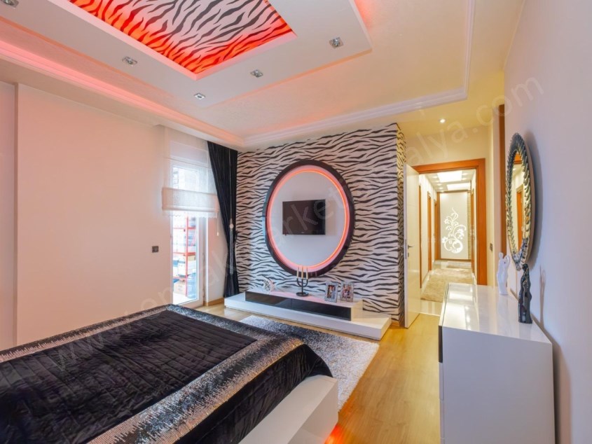 FULL DONANIMLI ELİT VE PRESTİJLİ SİTE İÇİ ARAKAT 3+1 