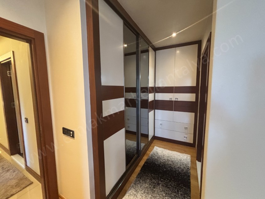 FULL DONANIMLI ELİT VE PRESTİJLİ SİTE İÇİ ARAKAT 3+1 