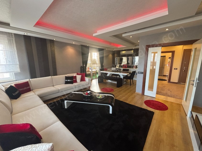 FULL DONANIMLI ELİT VE PRESTİJLİ SİTE İÇİ ARAKAT 3+1 