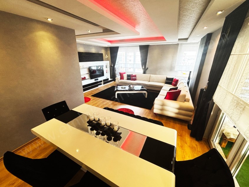 FULL DONANIMLI ELİT VE PRESTİJLİ SİTE İÇİ ARAKAT 3+1 