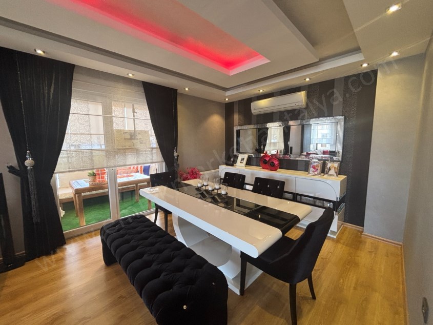 FULL DONANIMLI ELİT VE PRESTİJLİ SİTE İÇİ ARAKAT 3+1 