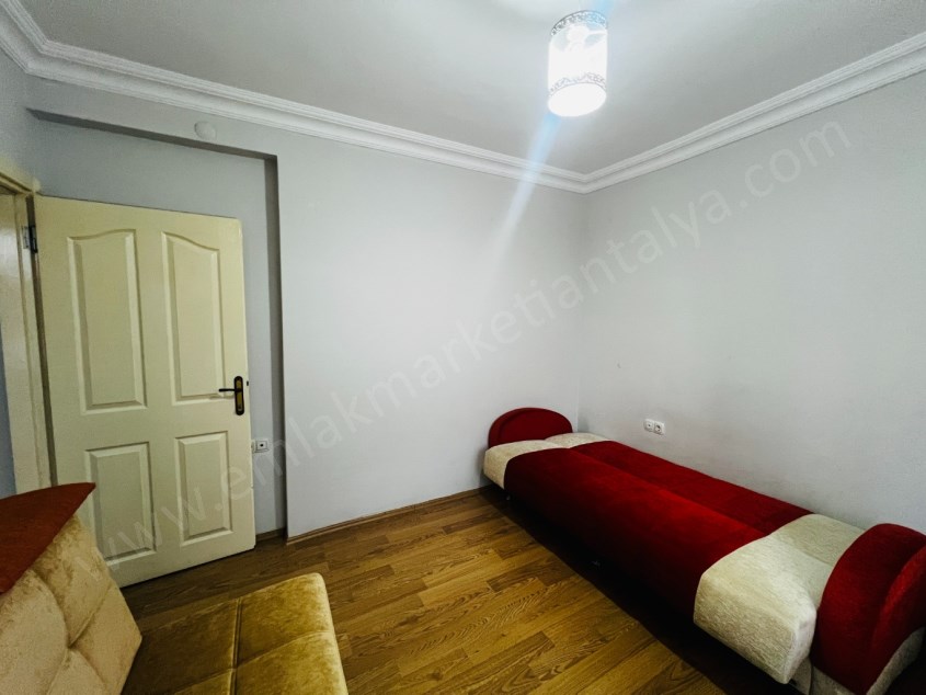 MÜKEMMEL KONUMDA FIRSAT 2+1 DAİRE 