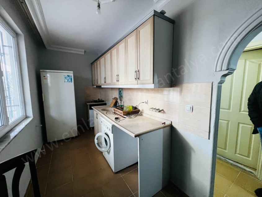 MÜKEMMEL KONUMDA FIRSAT 2+1 DAİRE 