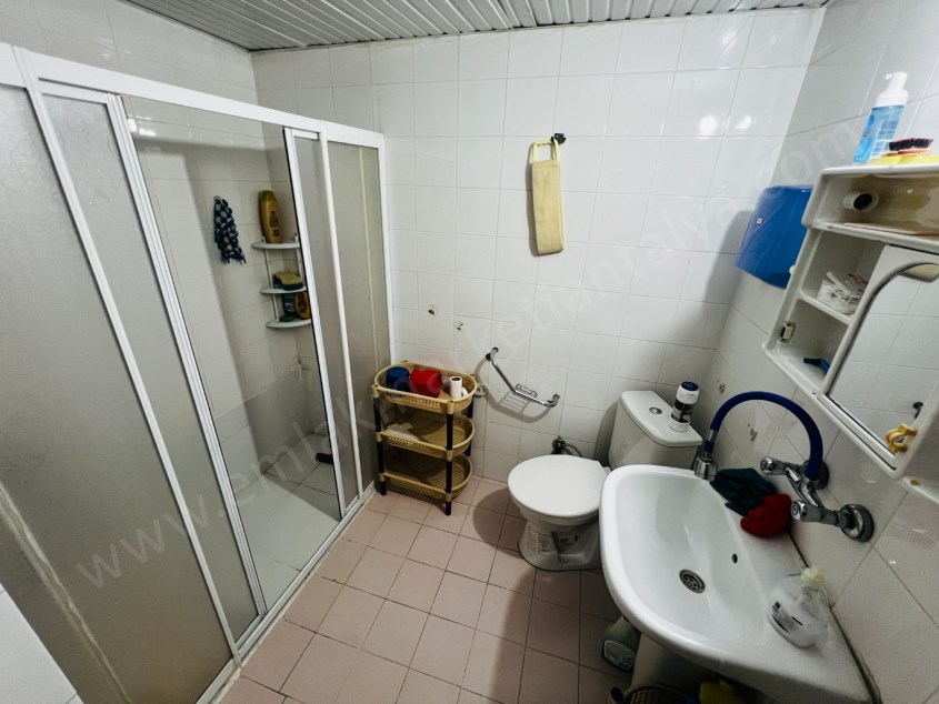 CADDE ÜSTÜ ÇOK GENİŞ FIRSAT 3+1 DAİRE