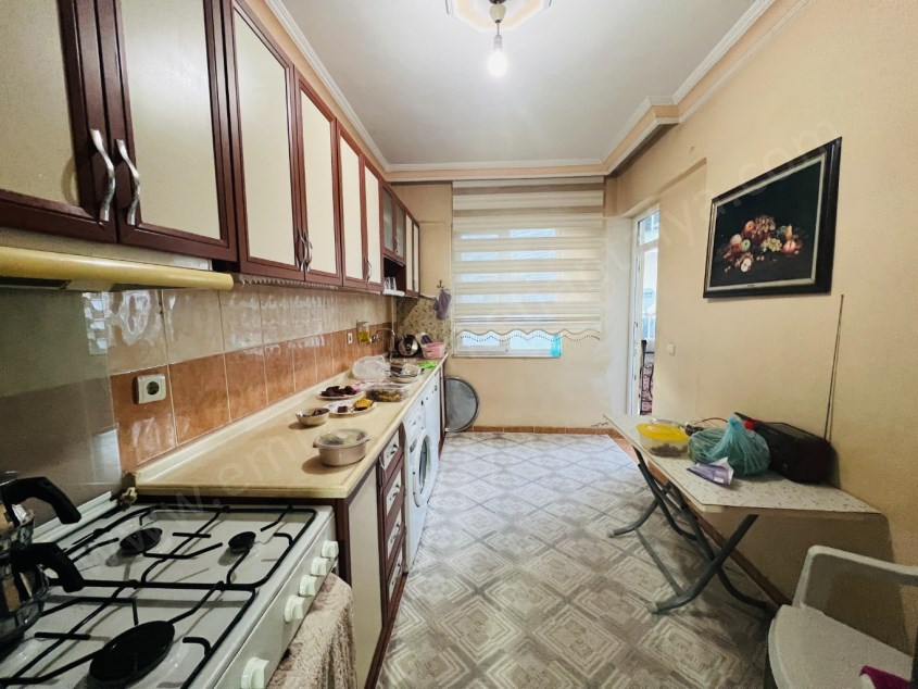 KONUKSEVERDE CADDE YAKINI 3+1 ARAKAT