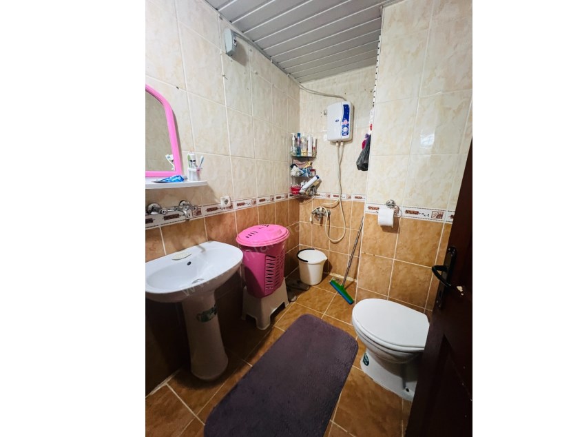 KONUKSEVERDE CADDE YAKINI 3+1 ARAKAT