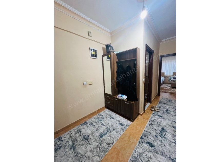 KONUKSEVERDE CADDE YAKINI 3+1 ARAKAT