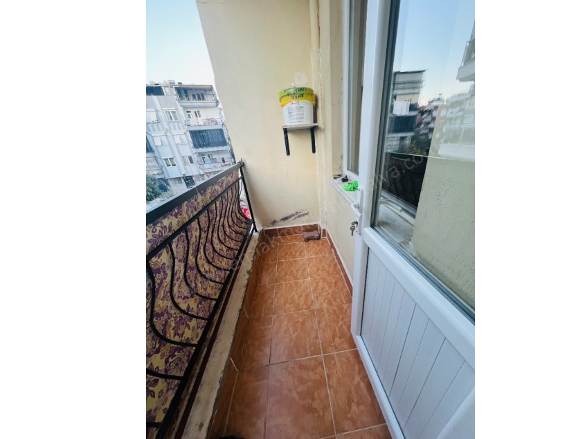 KONUKSEVERDE CADDE YAKINI 3+1 ARAKAT