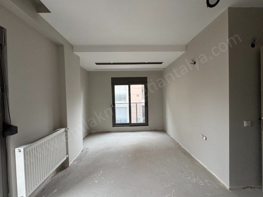 KIZILTOPRAK TRAMVAY YAKINI ÇİFT BANYOLU 2+1 LER 