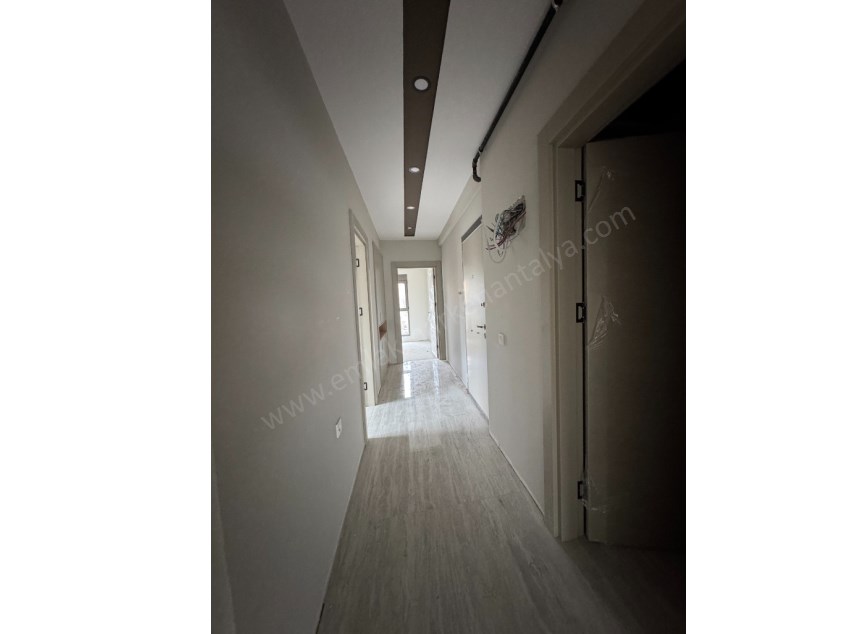 KIZILTOPRAK TRAMVAY YAKINI ÇİFT BANYOLU 2+1 LER 