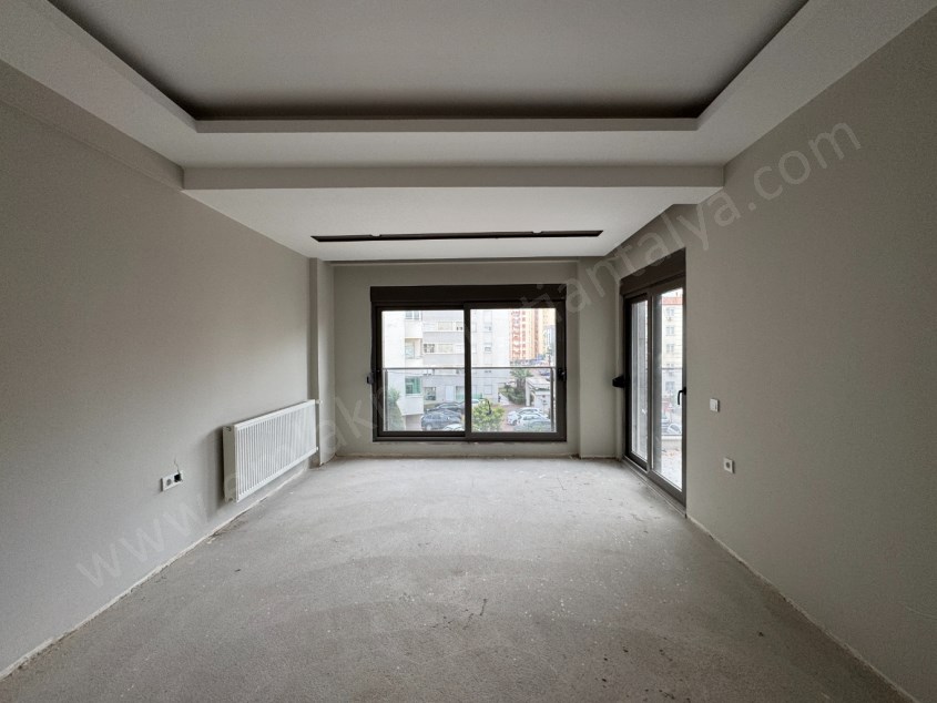 KIZILTOPRAK TRAMVAY YAKINI ÇİFT BANYOLU 2+1 LER 