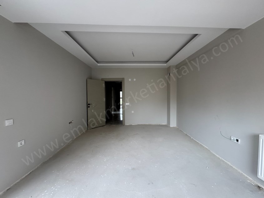 KIZILTOPRAK TRAMVAY YAKINI ÇİFT BANYOLU 2+1 LER 