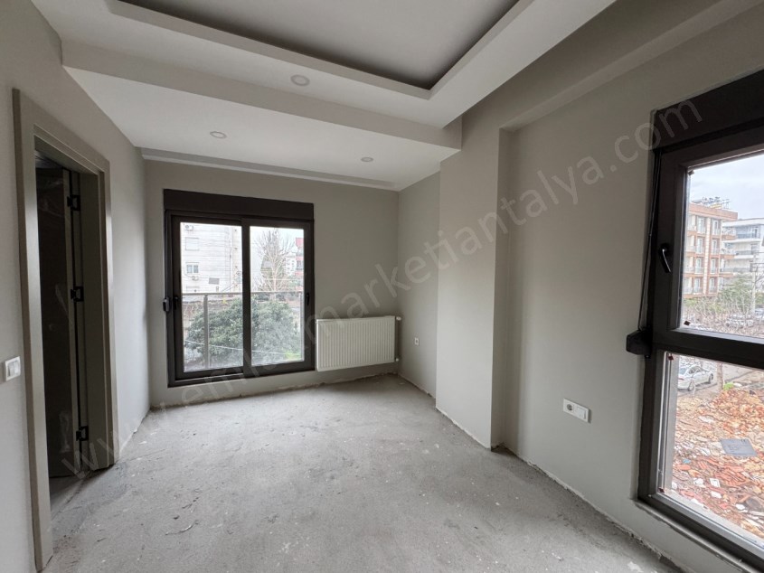 KIZILTOPRAK TRAMVAY YAKINI ÇİFT BANYOLU 2+1 LER 