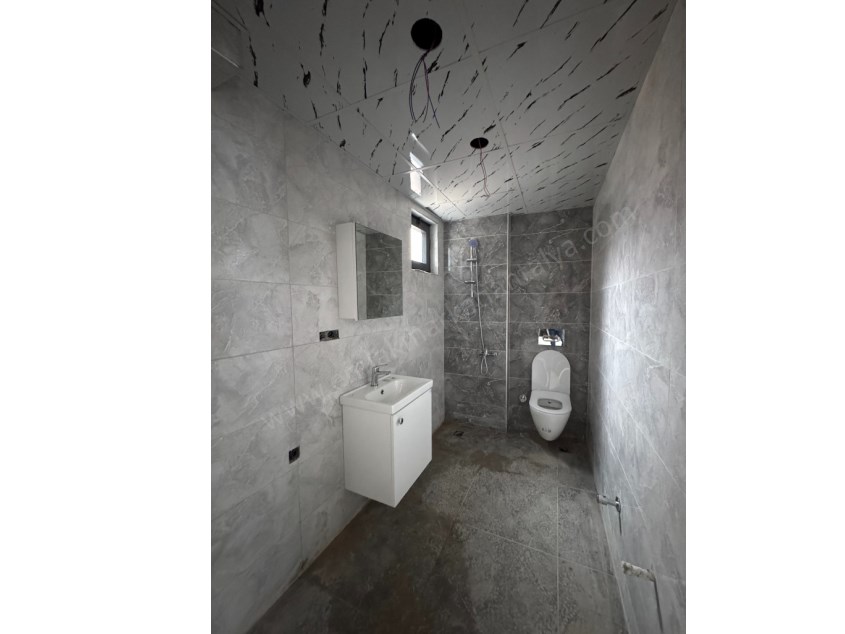 MEVLANA KAVŞAĞI YAKINI KATTA SIFIR 1+1 DAİRELER 