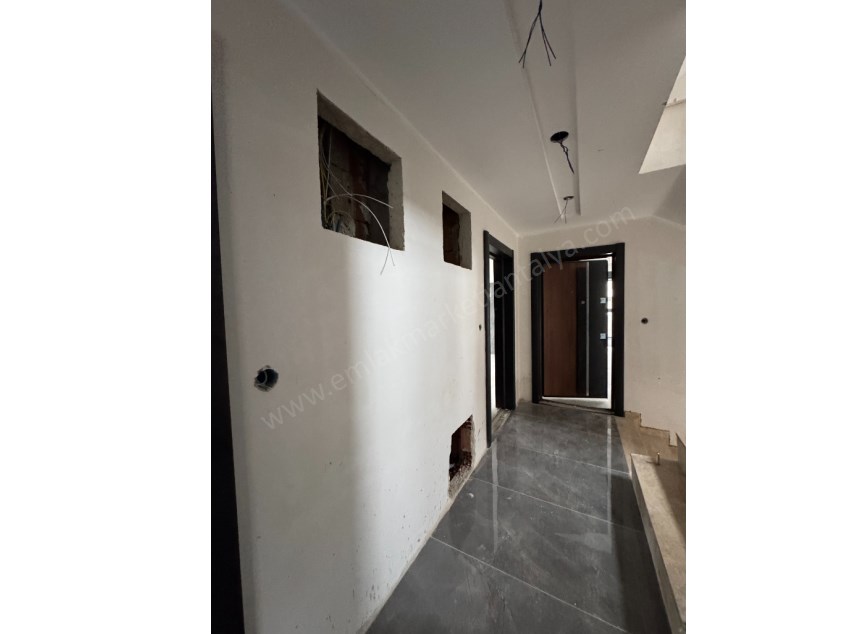 MEVLANA KAVŞAĞI YAKINI KATTA SIFIR 1+1 DAİRELER 