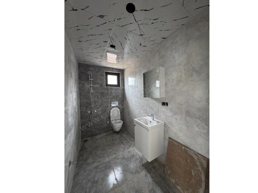 MEVLANA KAVŞAĞI YAKINI KATTA SIFIR 1+1 DAİRELER 