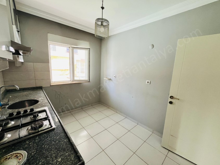 YÜZME HAVUZLU , KAPALI OTOPARKLI SİTEDE 2+1 KİRALIK DAİRE