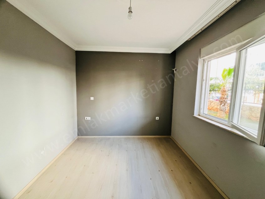 YÜZME HAVUZLU , KAPALI OTOPARKLI SİTEDE 2+1 KİRALIK DAİRE