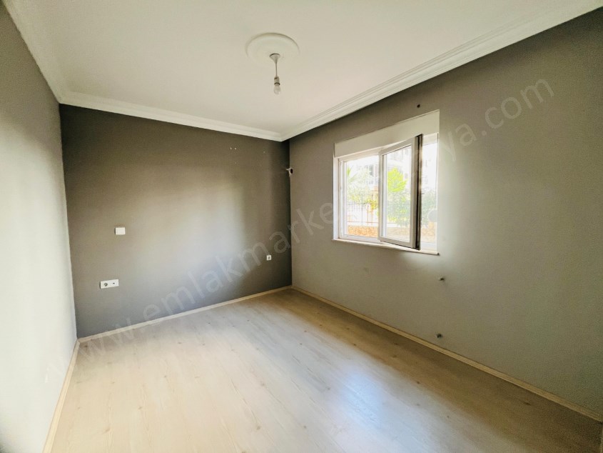 YÜZME HAVUZLU , KAPALI OTOPARKLI SİTEDE 2+1 KİRALIK DAİRE