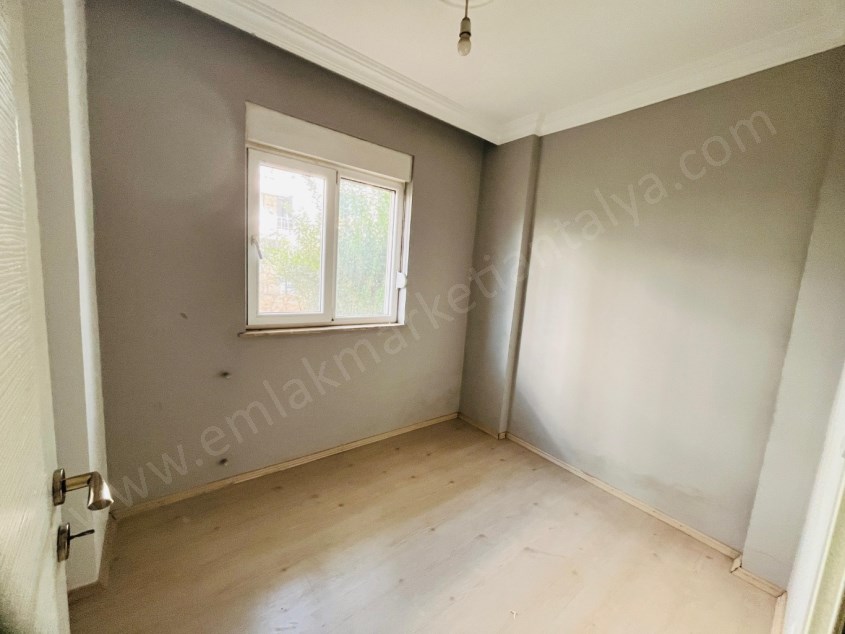 YÜZME HAVUZLU , KAPALI OTOPARKLI SİTEDE 2+1 KİRALIK DAİRE