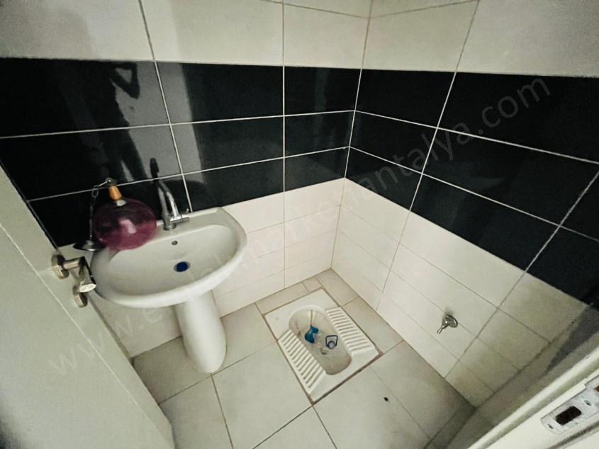 YÜZME HAVUZLU , KAPALI OTOPARKLI SİTEDE 2+1 KİRALIK DAİRE