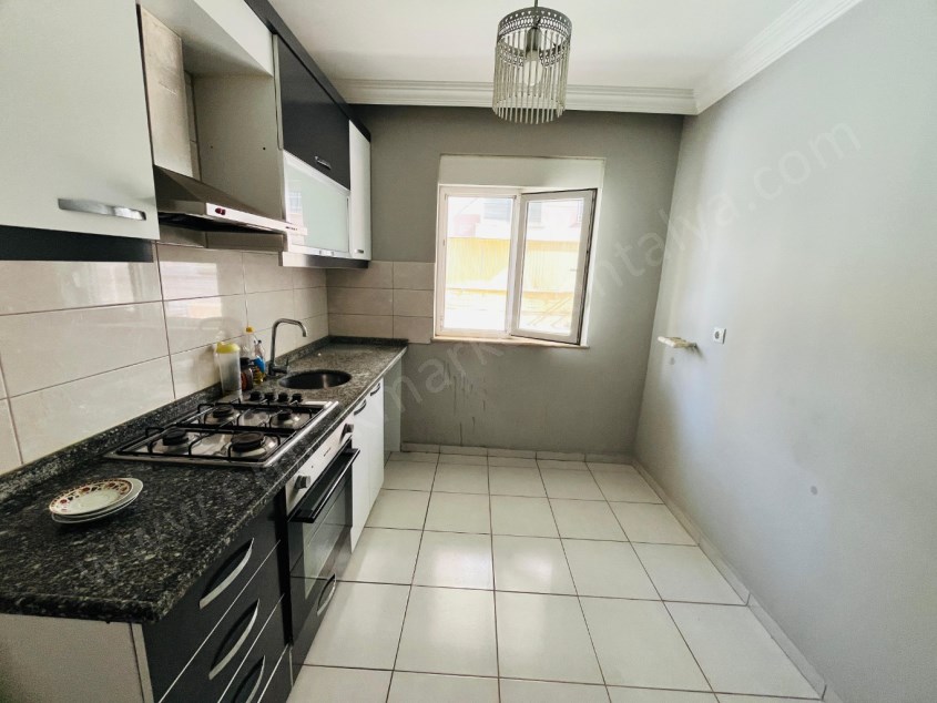 YÜZME HAVUZLU , KAPALI OTOPARKLI SİTEDE 2+1 KİRALIK DAİRE