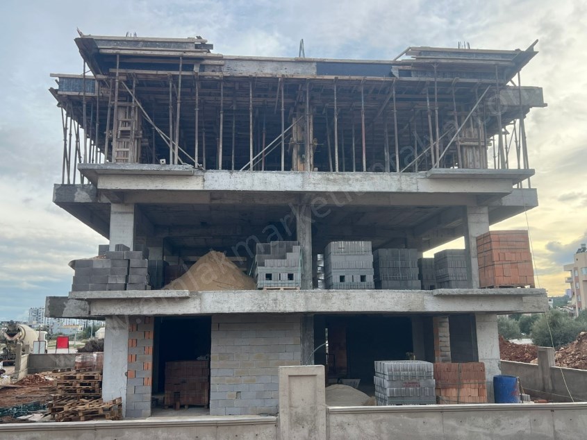 AYDOĞMUŞ MAH. HAVUZLU SIFIR 2+1 SATILIK DAİRE