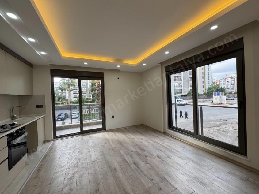 YENİGÜN MEVLANA CAD. YAKINI YERDEN ISITMALI LÜKS 2+1 KİRALIK