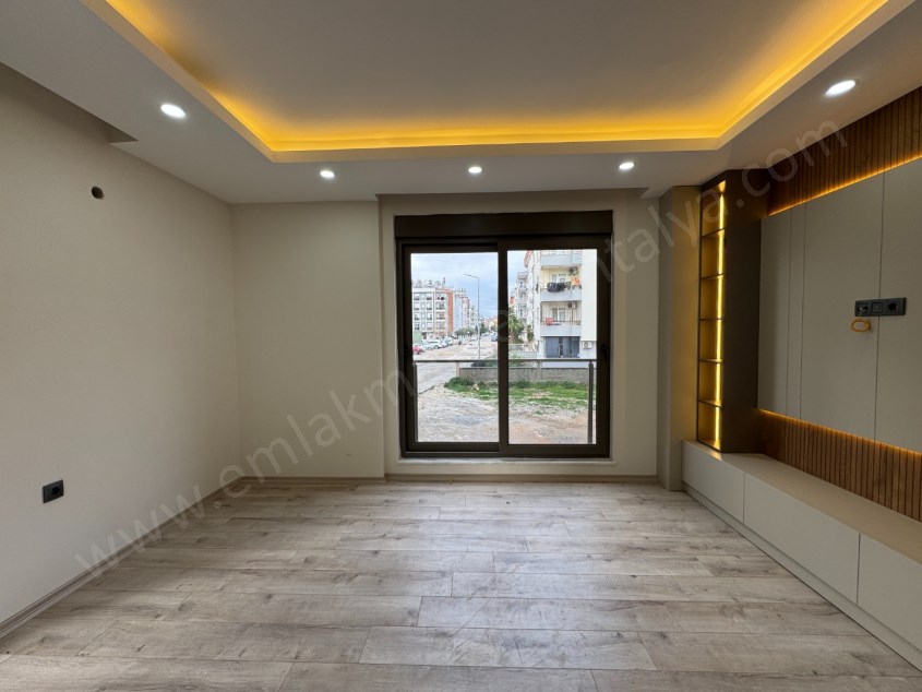 YENİGÜN MEVLANA CAD. YAKINI YERDEN ISITMALI LÜKS 2+1 KİRALIK