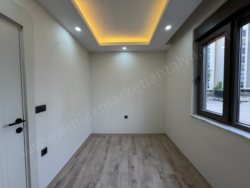 YENİGÜN MEVLANA CAD. YAKINI YERDEN ISITMALI LÜKS 2+1 KİRALIK