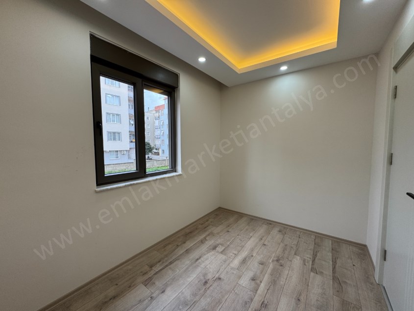 YENİGÜN MEVLANA CAD. YAKINI YERDEN ISITMALI LÜKS 2+1 KİRALIK