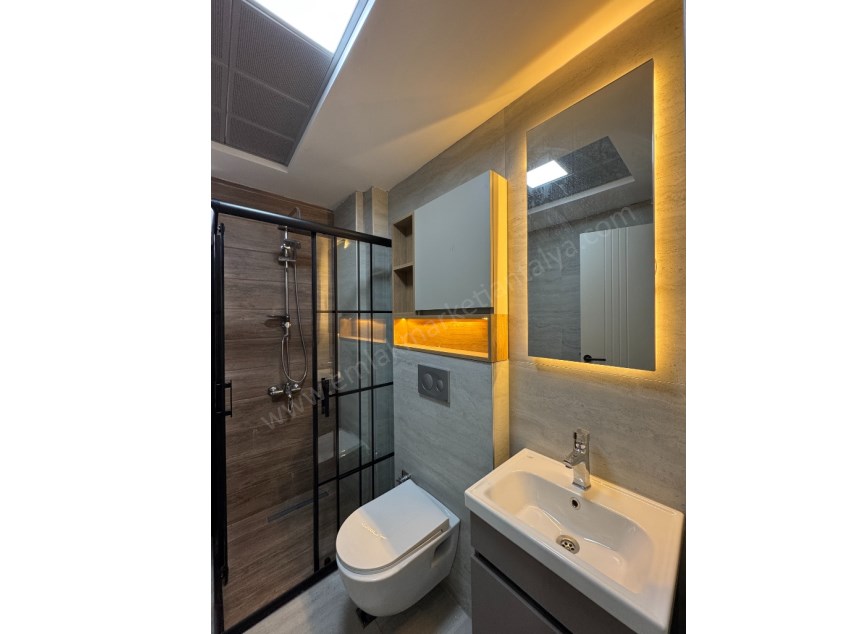 YENİGÜN MEVLANA CAD. YAKINI YERDEN ISITMALI 2+1 KİRALIK