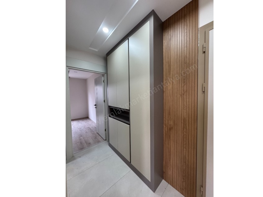 YENİGÜN MEVLANA CAD. YAKINI YERDEN ISITMALI LÜKS 2+1 KİRALIK