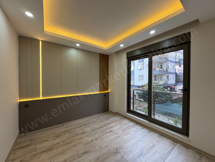 YENİGÜN MEVLANA CAD. YAKINI YERDEN ISITMALI 2+1 KİRALIK