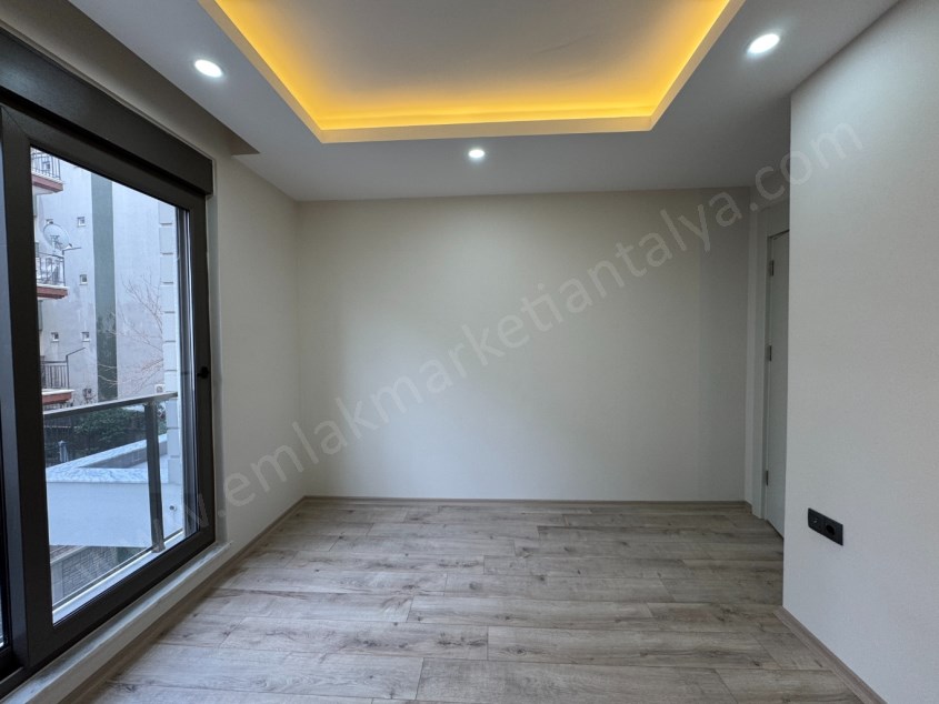 YENİGÜN MEVLANA CAD. YAKINI YERDEN ISITMALI 2+1 KİRALIK