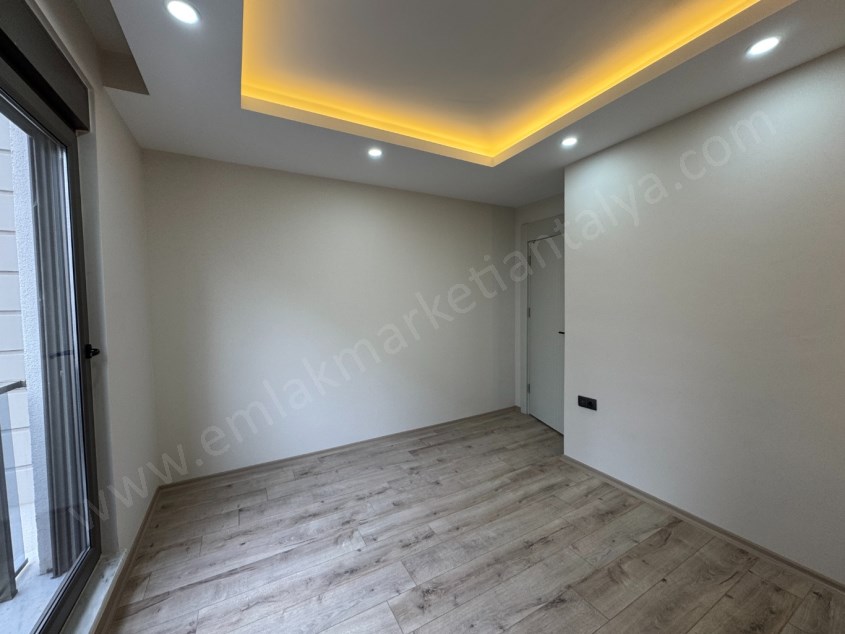 YENİGÜN MEVLANA CAD. YAKINI YERDEN ISITMALI LÜKS 2+1 KİRALIK